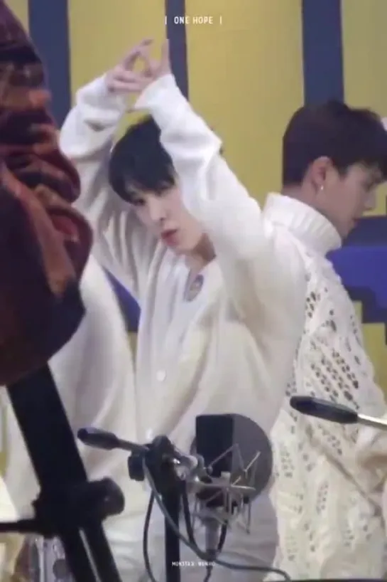 [VK][181025] MONSTA X fancam (Wonho focus) @ MBC Idol Radio