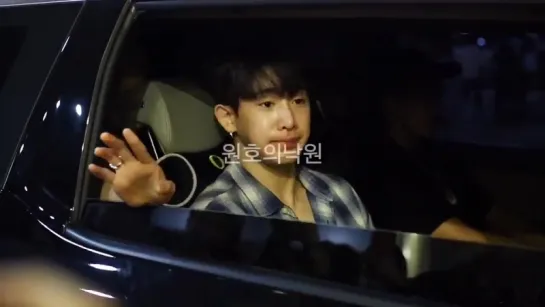 [VK][180902] MONSTA X fancam (Wonho focus) @ Incheon Airport