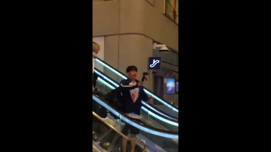 [VK][180815] MONSTA X fancam @ Los Angeles Airport