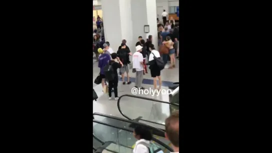 [VK][180724] MONSTA X fancam @ Newark Liberty Airport