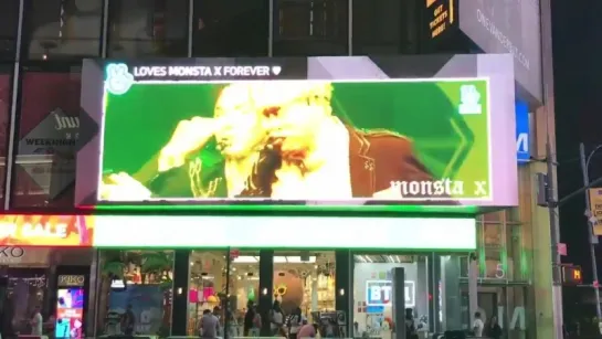 [VK][180723] MONSTA X promo video at Line Friends, Times Square (New York)