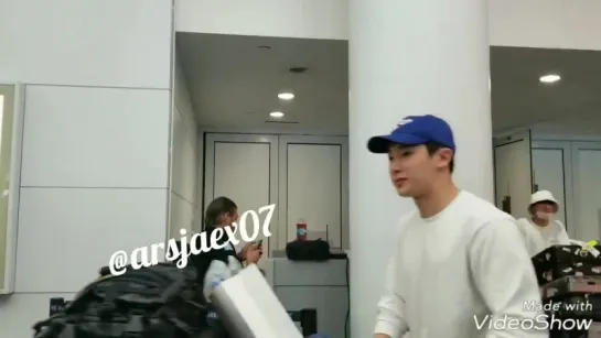 [VK][180719] MONSTA X @ O'Hare Airport