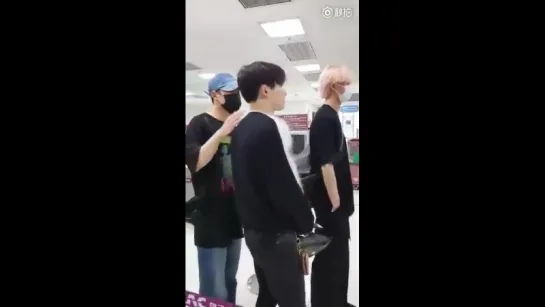 [VK][180516] MONSTA X (Wonho focus) @ Gimpo Airport