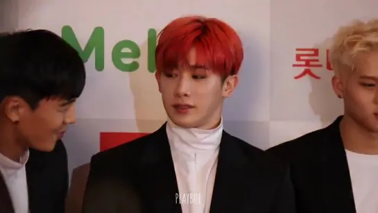 [VK][171218] MONSTA X (Wonho focus) @ Korea First Brand Awards 2018