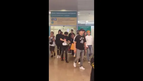 [VK][170812] Monsta X @ Sheremetyevo Airport