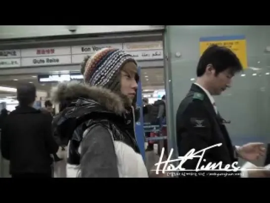 [FANCAM] 111124 Incheon Airport L