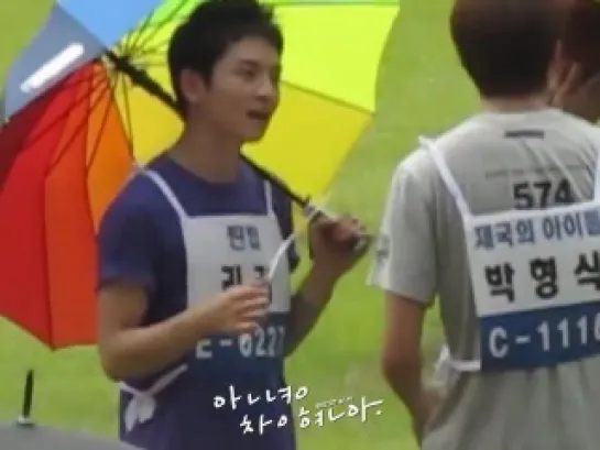 [Fancam] 110827 Teen Top at MBC Idol sport day (Ricky)