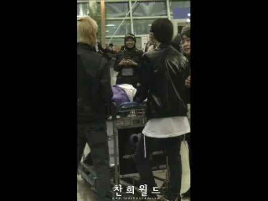 [FANCAM] 27.04.2011 Teen Top arrived in Thailand