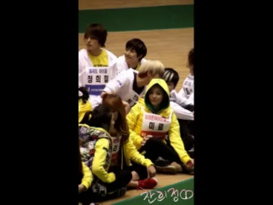 [FANCAM] Teen Top @ MBC Idol Championship - 1