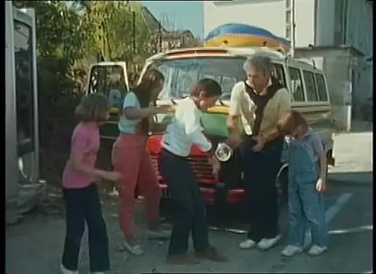 Papa Poule (1980 Франция) сезон 2 серия 1 / S02E01