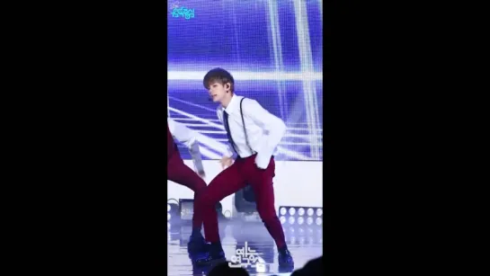 180618 Wanna One - Light (Seongwoo FanCam) @ Show! Music Core