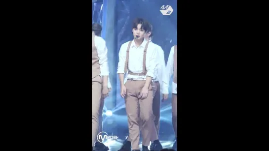 180614 Wanna One - Light (FanCam Jihoon) @ M!Countdown