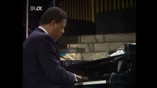 McCoy Tyner Trio plus Freddie Hubbard  Joe Henderson - Caravan (fragm.)