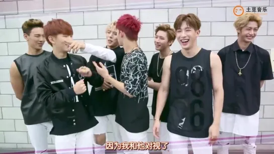 [VK] [02.10.15] Monsta X за кулисами @ The Show