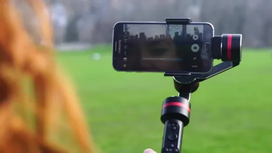 [SMOVE - Smartphone stabilizers & powerbank in one]