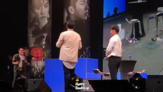 191026 이승기 LEE SEUNG GI VAGABOND VOYAGE FAN MEETING IN SINGAPORE - BASKETBALL SEGMENT [qI23TFVmNt8]