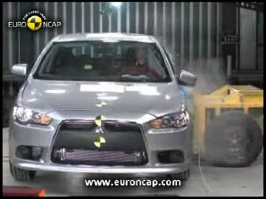 Краш-тест Mitsubishi Lancer X