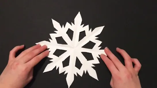 Как вырезать СНЕЖИНКУ из Бумаги своими руками _ How ty make snowflakes