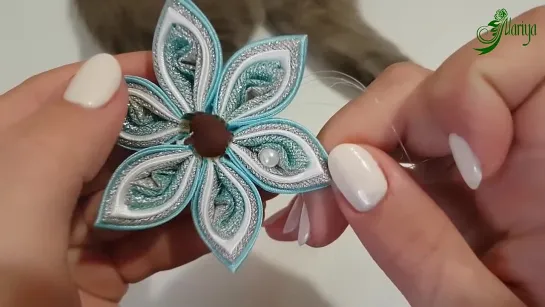 мк - снежинка с парчей и бусинами на новый год 2019 _ kanzashi _ Mariya _ Christmas _ DIY