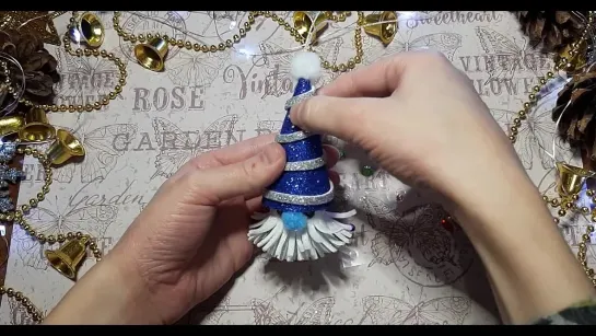 DIY  гном из глиттерного фоамирана.- Новогодние украшение своими руками. - Christmas gnomes.