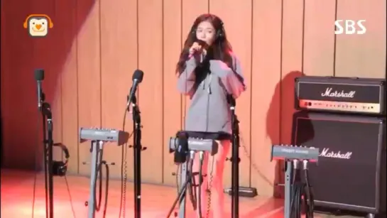 HYUNA - BABE (SBS Cultwo show radio)