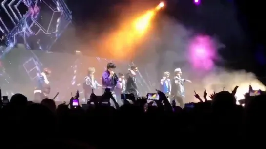 [VK][180623] MONSTA X fancam - Because of U @ THE 2nd WORLD TOUR 'THE CONNECT' in Madrid