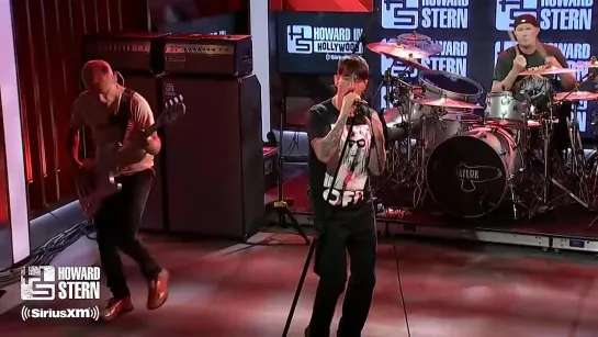 Red Hot Chili Peppers “Give It Away” Live on the Stern Show (22 April, 2022)