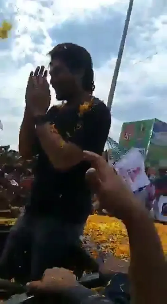 #AlluArjun Arrived at kakinada