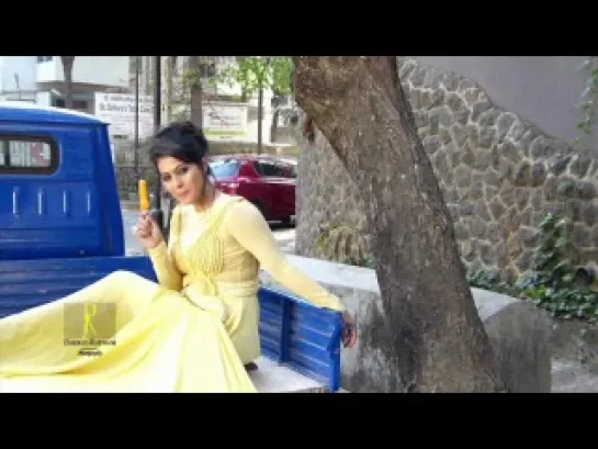 Making Of Kajol Shooting For Dabboo Ratnani's 2013 Calendar