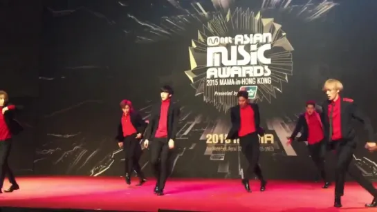 [VK] [02.12.15] Monsta X - Trespass + Hero @ Mnet Asian Music Awards 2015 Red Carpet