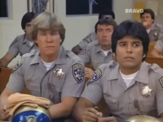 Большая звёздная гонка / Californian Highway Patrol: The Great 5K Star Race (1980 США) сезон 4 серия 5 / S04E05 / часть 1