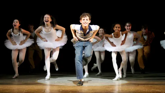 Билли Эллиот / Billy Elliot the Musical (2014 Великобритания) мюзикл дети в кино Режиссер: Стивен Долдри / Stephen Daldry