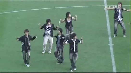 Super Junior - Dancing Out, Halftime Perfoermance at K-League Playoff 12.11.2006