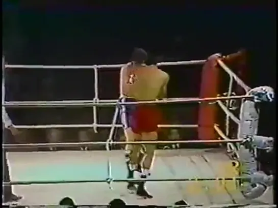 1976-10-27 Pipino Cuevas vs Shoji Tsujimoto (WBA Welterweight Title)