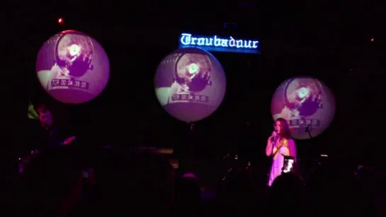 Lana Del Rey – Without You (Live @ «The Troubadour»)