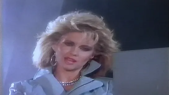 Olivia Newton-John - Livin' In Desperate Times