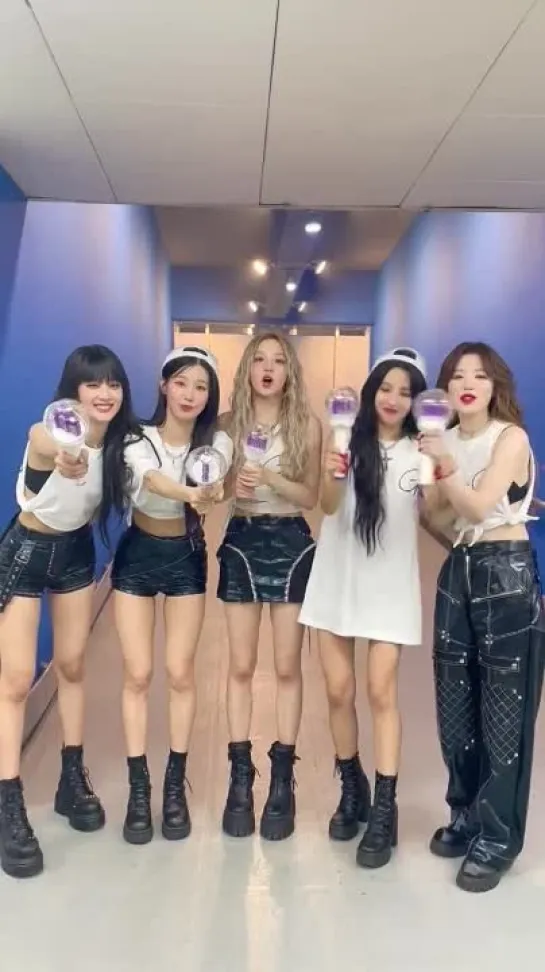 230618 (G)I-DLE @ SNS