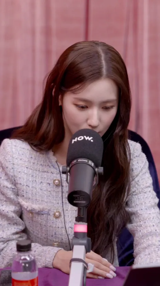 210209 Miyeon - Gossip Idle EP 1 @ Radio (Host)