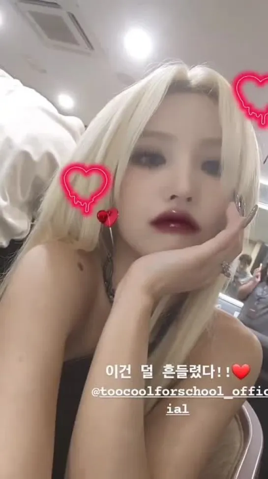 221008 Soyeon @ tiny.pretty.j Story