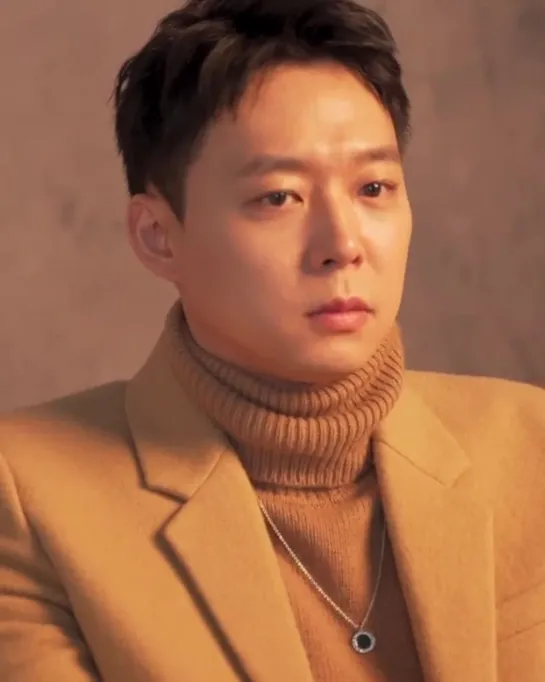 L’Officiel Hommes Thailand YuChun 20201109