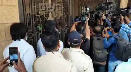 Watch Actor HrithikRoshan arrives at the Mumbai Police Commissioners office. He has been summoned by Mumbai Polices Crime Branch