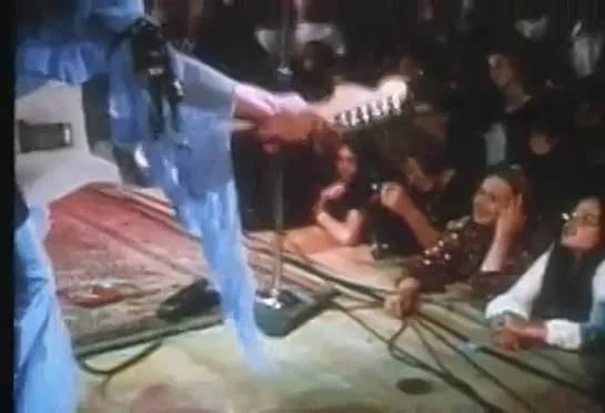 Jimi plays Berkeley