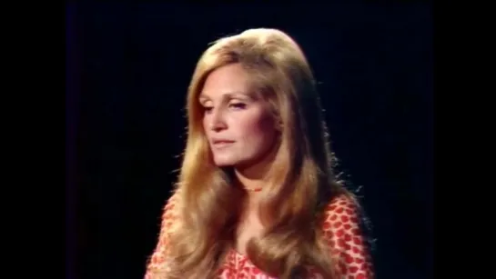 Dalida ♫ Avec le temps ♪ 1971 ( L'invitée du Dimanche Rushes en couleurs)