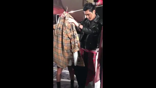 [VIDEO] 171215 Burberry Weibo Update @ Wu Yi Fan