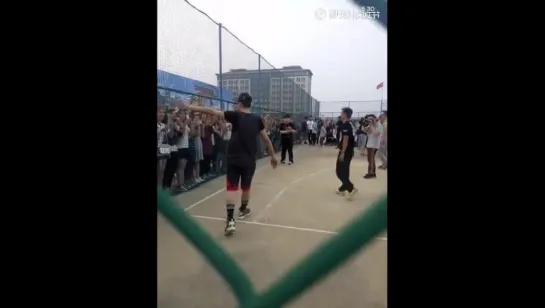 [PAPARAZZI] 160530 Playing basketball in Nanjing @ Wu Yi Fan