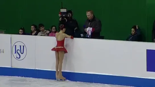 Evgenia_Medvedeva_-_SP,_World_Juniors_2014(360p)