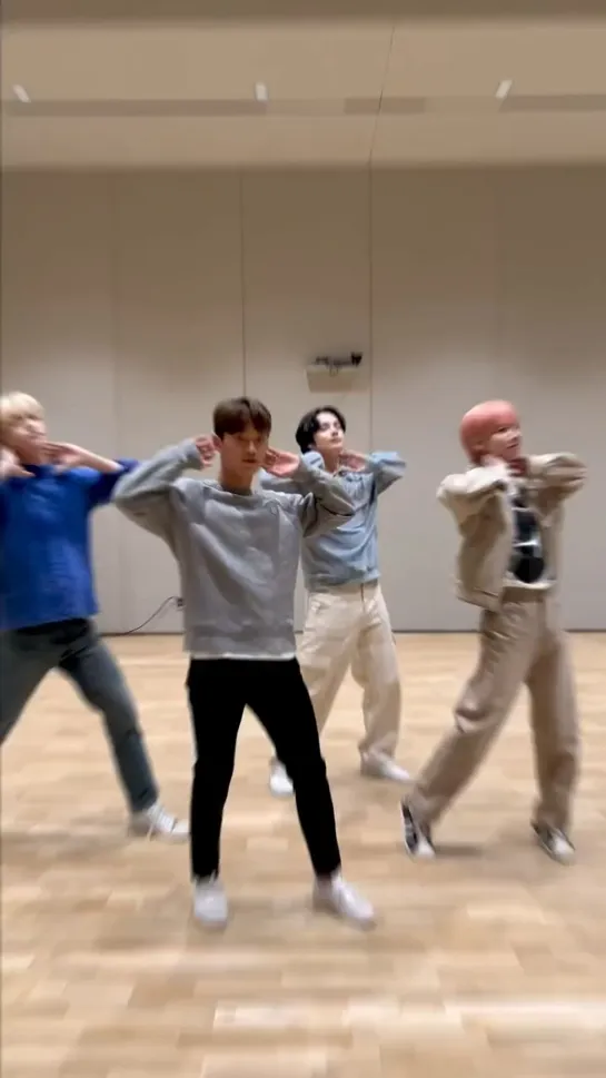 230205 tiktok @ txt.bighitent