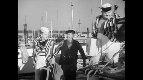 Круиз / Saps at Sea (1940)