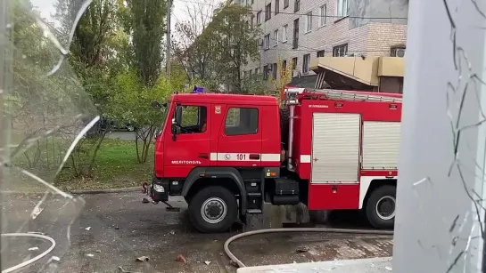 Здание телецентра после взрыва в Мелитополе