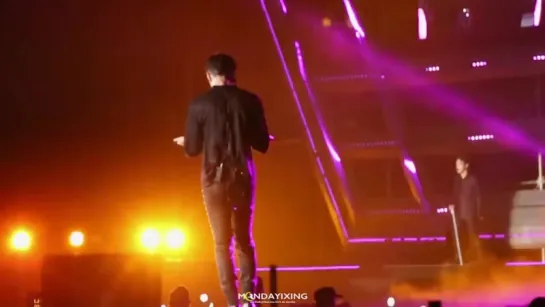 160930 EXOrDIUM in hangzhou Artificial Love LAY 张艺兴 solo performance